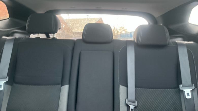 Nissan Qashqai 1.3 DiG-T N-Connecta 5dr Petrol Hatchback